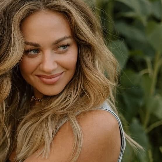 Reserve• 4 Custom Spray Tans at The Spray Society in Williston, ND